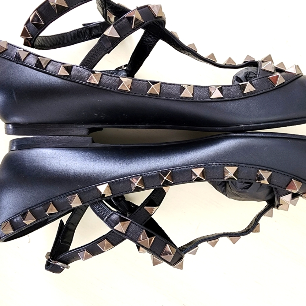 VALENTINO - Picture 7 of 13